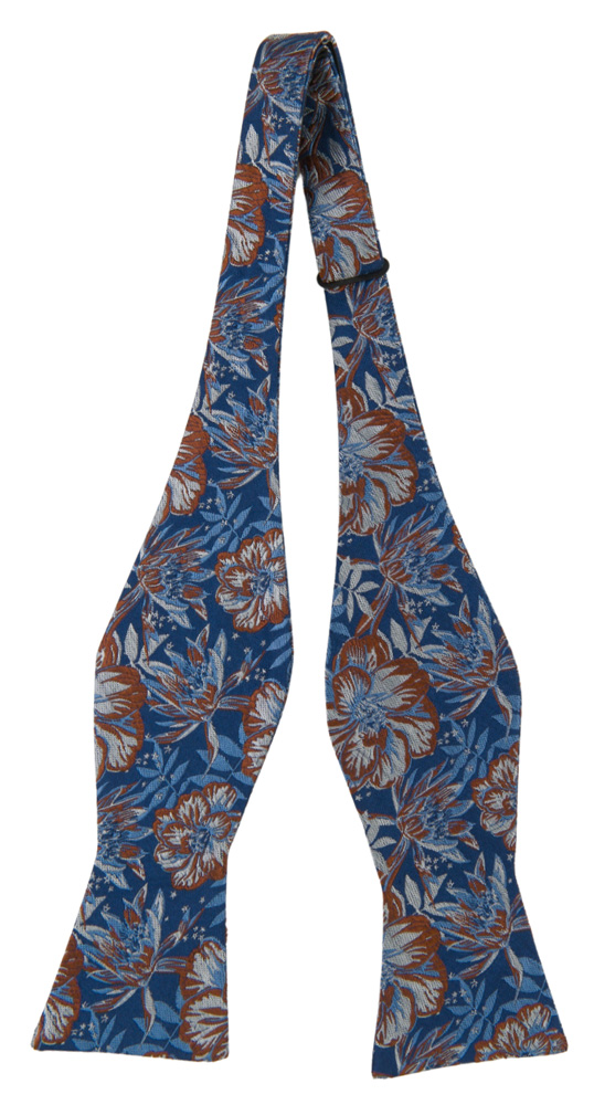 BLOSSOMING BLUE sitomaton solmuke