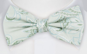 FLOURISHED PALE GREEN solmuke